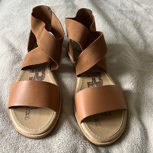 Sorel Ella Sandals